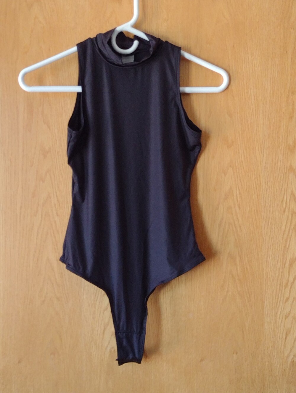 Mono B Mock Neck Silky Bodysuit Size Small